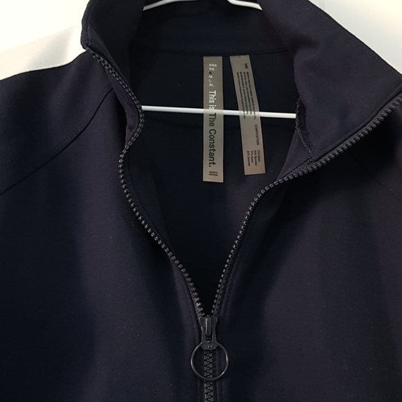 Aritzia The Constant Grettel Sweater - Picture 2 of 9